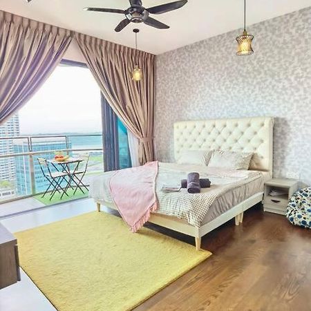 1519 Almas Suites Seaview Sunrise Netflix By Stay Nusajaya  Bagian luar foto