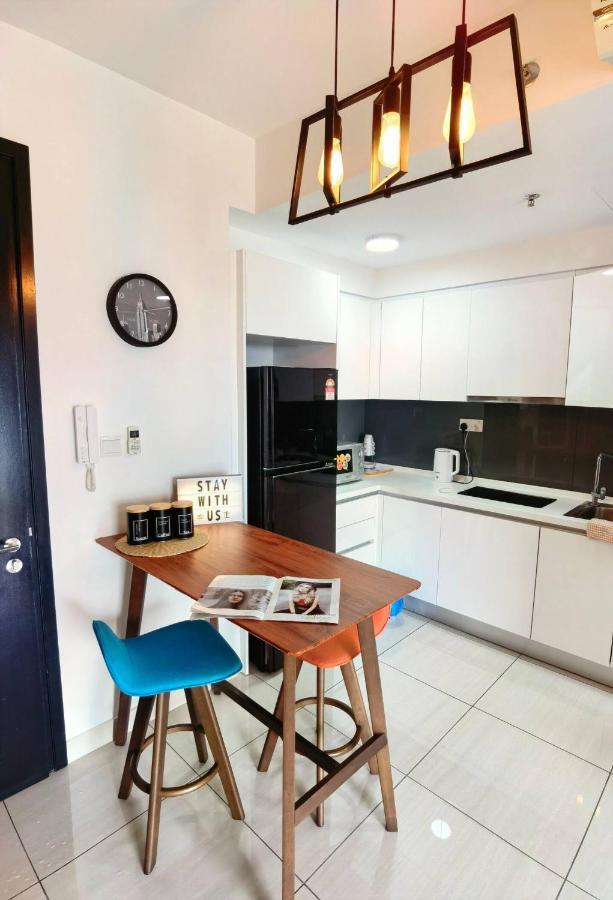 1519 Almas Suites Seaview Sunrise Netflix By Stay Nusajaya  Bagian luar foto