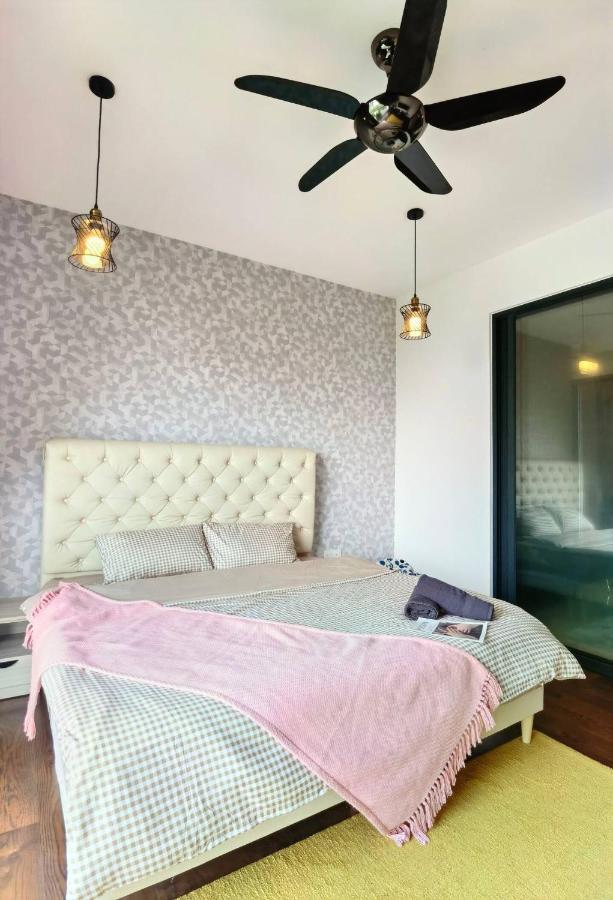1519 Almas Suites Seaview Sunrise Netflix By Stay Nusajaya  Bagian luar foto